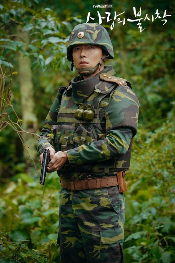 Aktor Korea Selatan yang Pernah Memerankan Orang Korea Utara, Hyun Bin sebagai Ri Jeong-Hyeok Drama Crash Landing On You