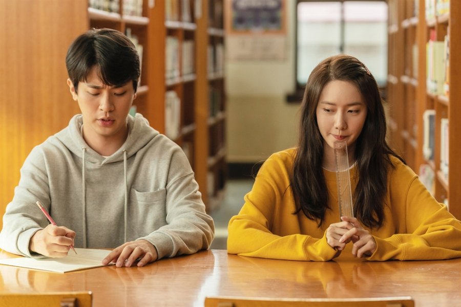 Nonton Film Miracle: Letters to The President sub indo dimana?
Pemain : Park Jung Min, Lee Sung Mun, Lim Yoona SNSD dan Lee So Kyung.